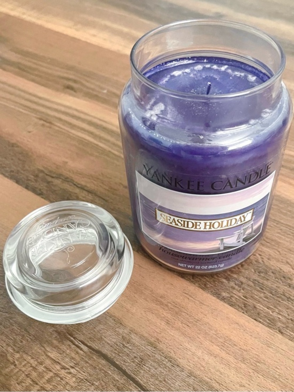 RETIRED! Yankee Candle Seaside Holiday Large 22 oz Jar Candle!